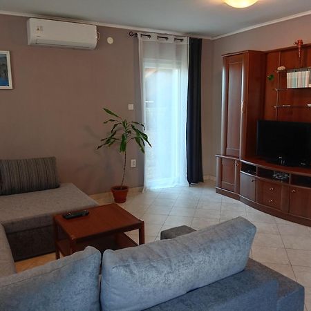 Apartmani Tomljenovic Senj  Ruang foto