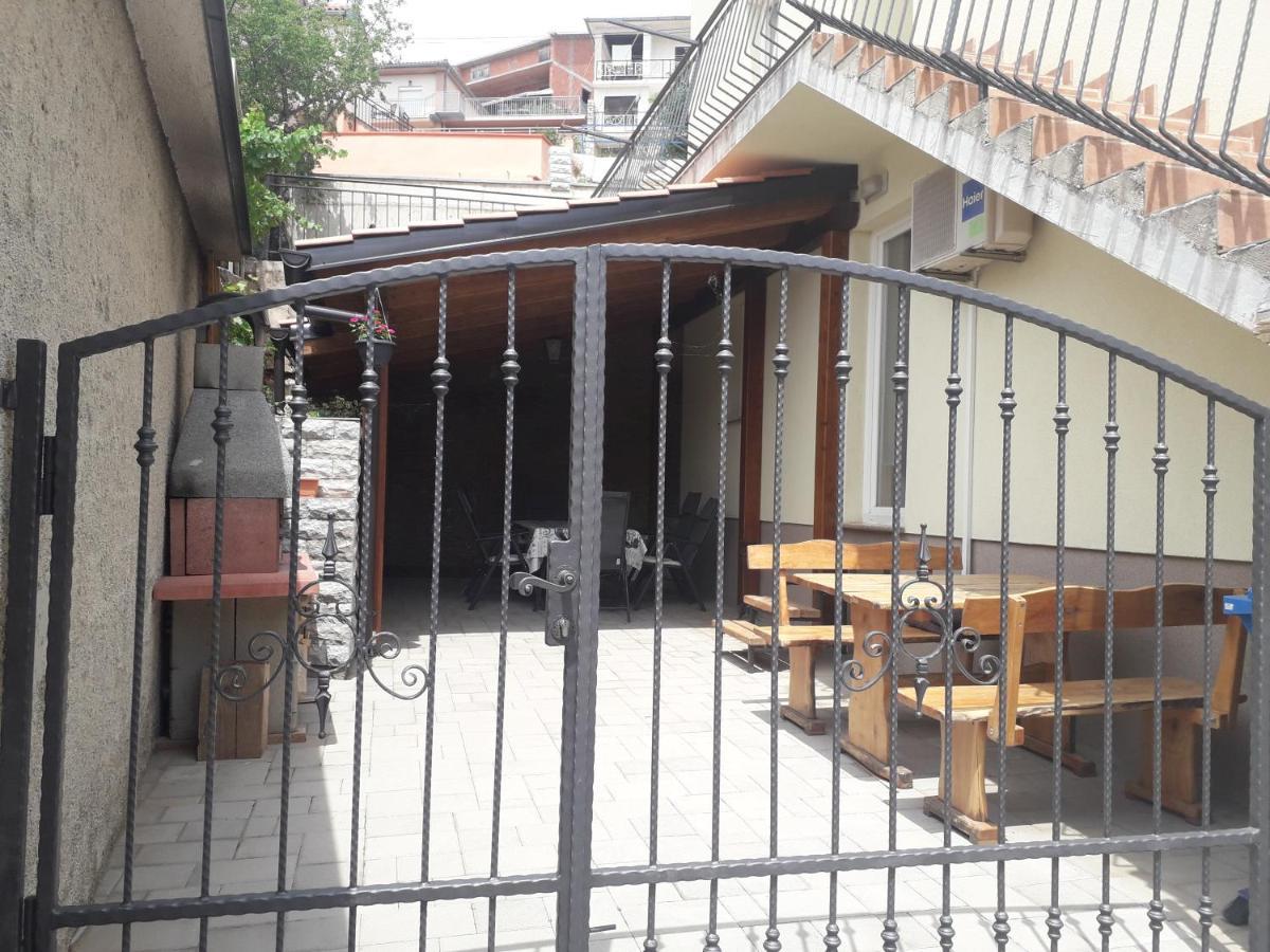 Apartmani Tomljenovic Senj  Bagian luar foto