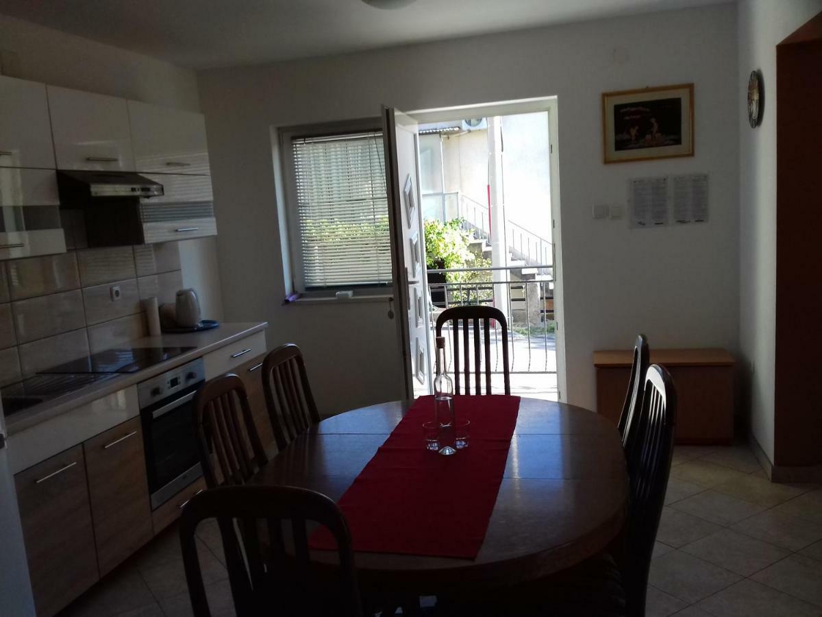 Apartmani Tomljenovic Senj  Bagian luar foto